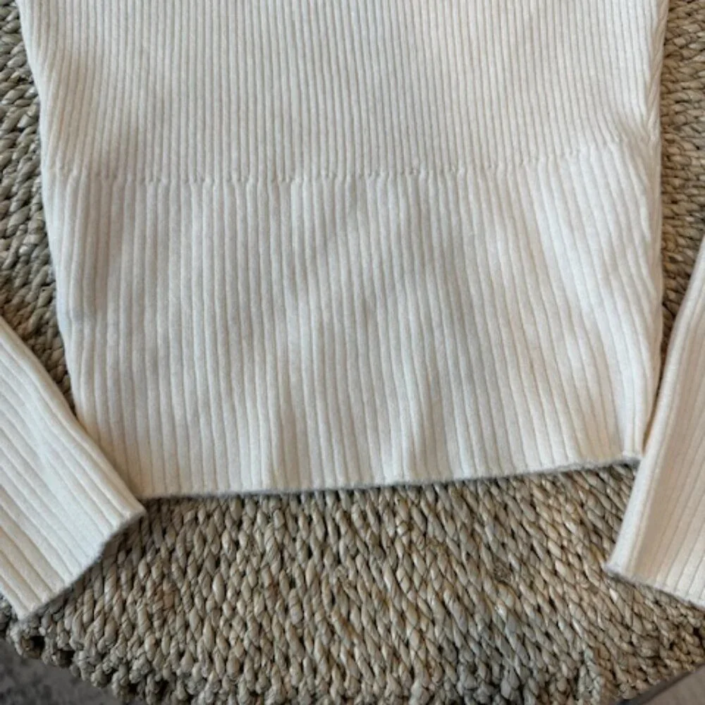 Princess Polly Cream Morley Off Shoulder Sweater, M/L - Picture 7 of 9